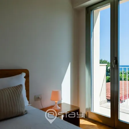 Margine Rosso Villa